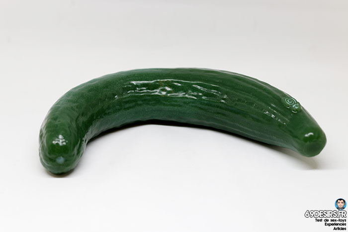 curved cucumber dildo - 6