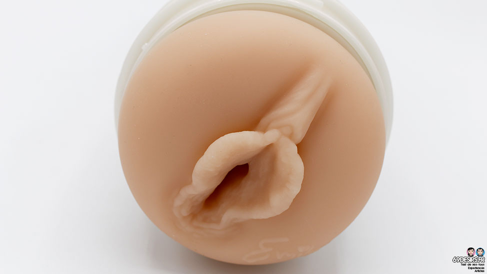 Fleshlight Emily Willis Squirt Review