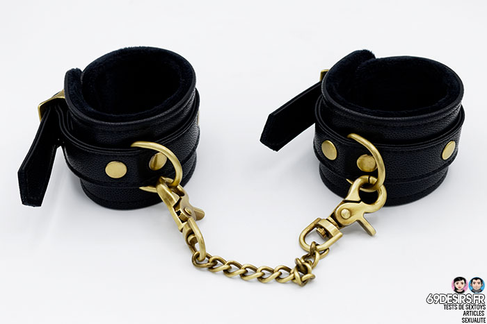 Fifty Shades wrist cuffs - 111